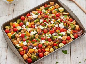 "One Pot" Mediterranes Ofengemüse mit Hähnchen und Feta