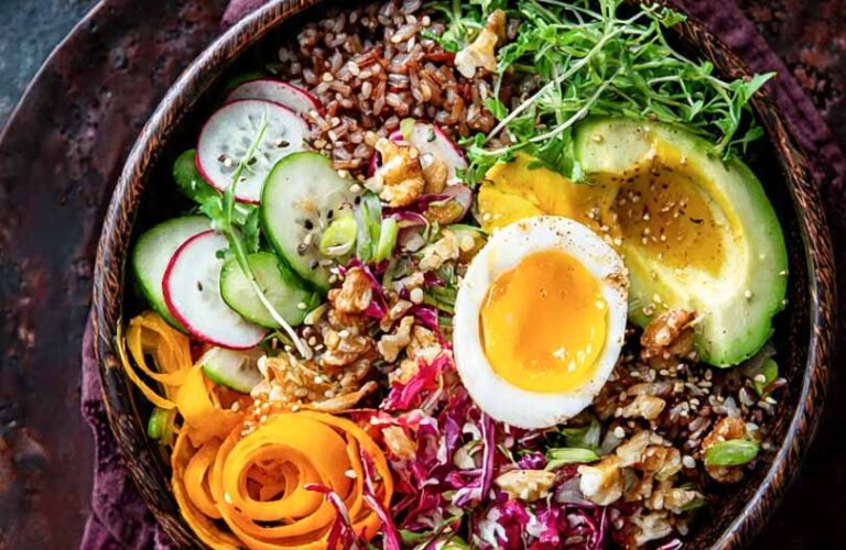 Knuspriger Reis Salat